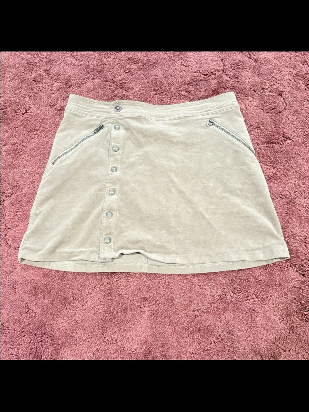 Kuhl Beige Button-Front Pencil Skirt with Zip Pockets